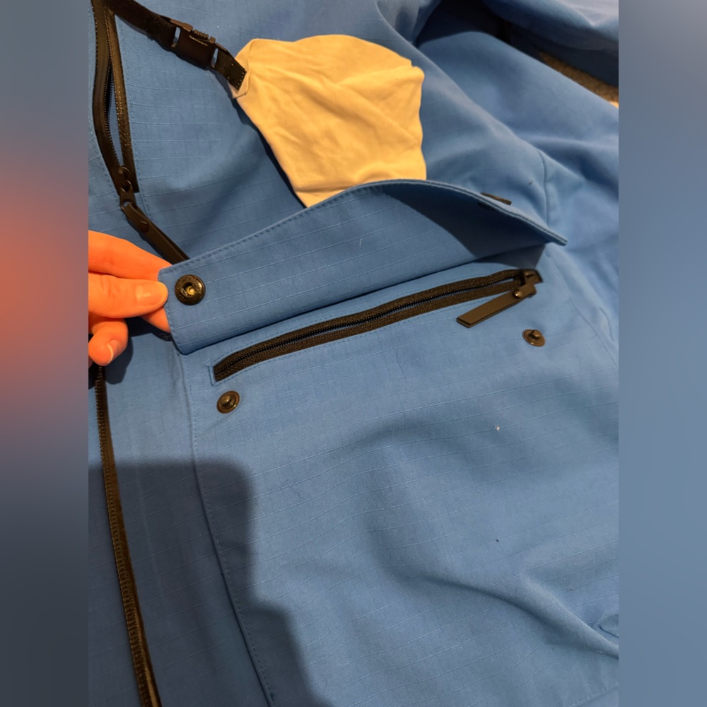 Women’s Peak Performance Kirkwood Shell - Picture 11 of 12